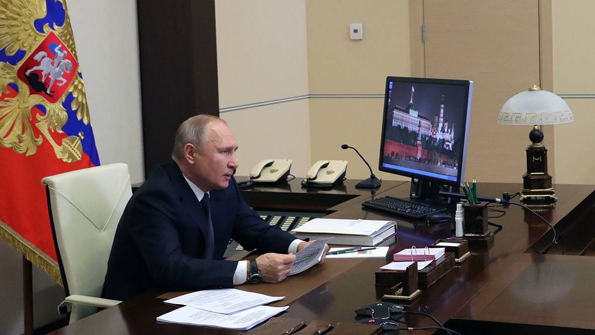 «Единая Россия» подняла вопрос справедливой оплаты труда медиков в «красной зоне» в новогодние праздники