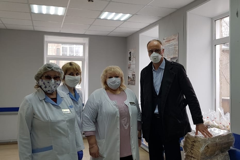 Олег Голиков поддержал южноуральских медиков
